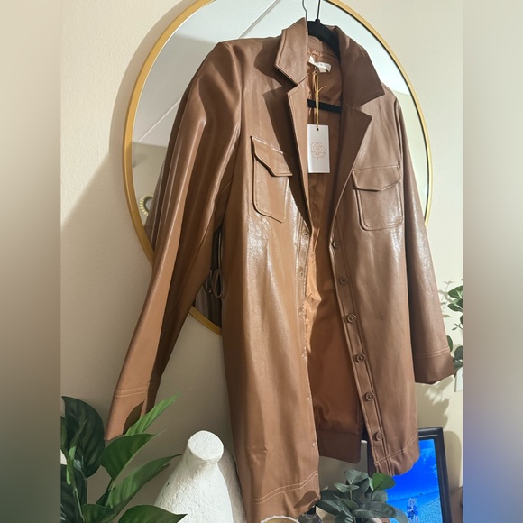 Backyard Roses Western Ranger Faux Leather Jacket Size Small NWT + belt - Picture 13 of 14